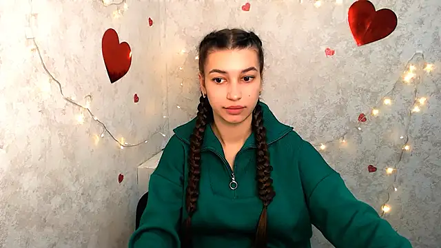 Snapshot of KarolinaRosse_ chatting on February 2025 07:11:02 AM KarolinaRosse online show from February 2025 07:11:02 AM