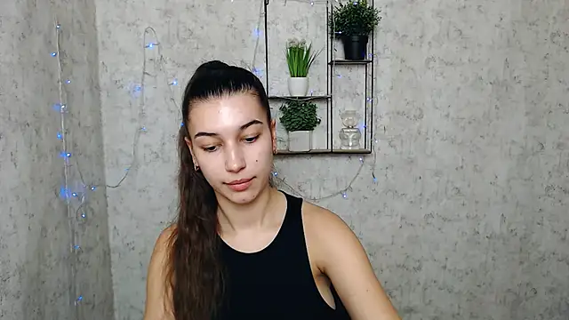 Snapshot of KarolinaRosse_ chatting on February 2025 11:41:02 AM KarolinaRosse online show from February 2025 11:41:02 AM