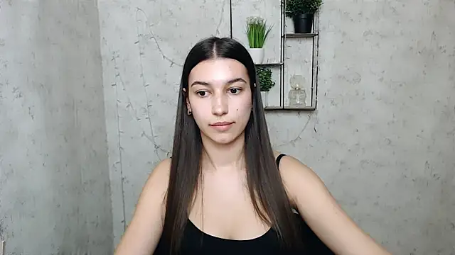 Snapshot of KarolinaRosse_ chatting on March 2025 07:00:02 AM KarolinaRosse online show from March 2025 07:00:02 AM