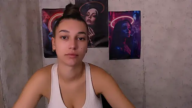 Snapshot of KarolinaRosse_ chatting on September 2025 04:58:02 AM KarolinaRosse online show from September 2025 04:58:02 AM