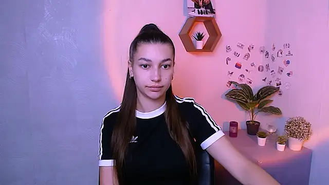 Snapshot of KarolinaRosse_ chatting on September 2025 05:12:01 AM KarolinaRosse online show from September 2025 05:12:01 AM