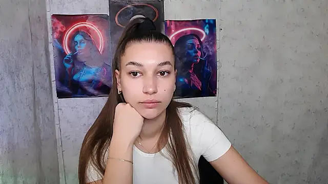 Snapshot of KarolinaRosse_ chatting on October 2025 05:40:01 AM KarolinaRosse online show from October 2025 05:40:01 AM