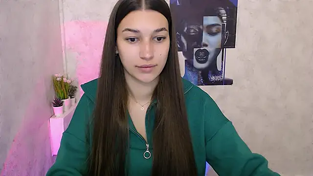 Snapshot of KarolinaRosse_ chatting on October 2025 05:43:02 AM KarolinaRosse online show from October 2025 05:43:02 AM