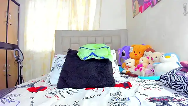 Miranda-brow online show from January 2025 08:52:02 PM