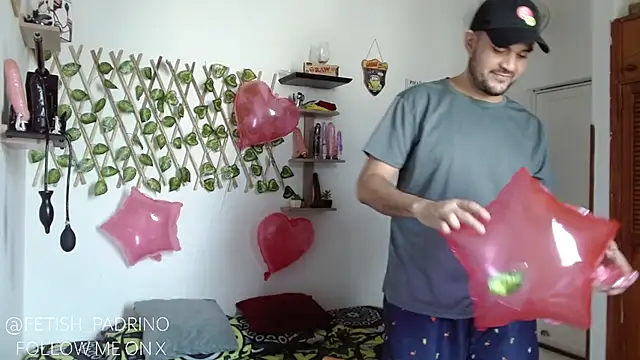 Snapshot of fetish_padrino chatting on February 2025 01:44:01 PM fetish padrino online show from February 2025 01:44:01 PM