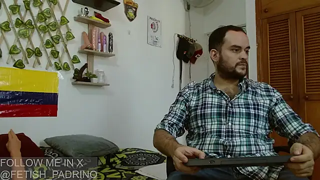 Snapshot of fetish_padrino chatting on March 2025 03:03:02 PM fetish padrino online show from March 2025 03:03:02 PM
