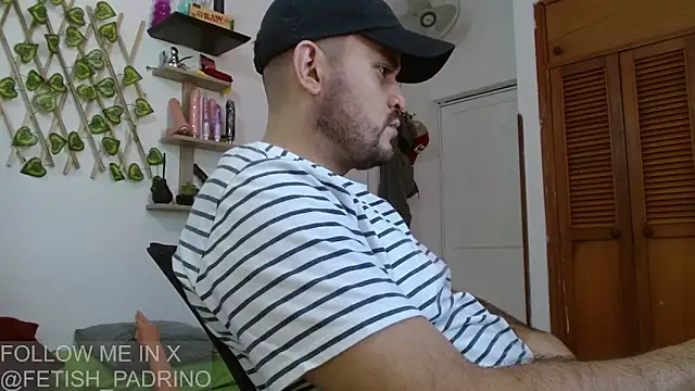 Snapshot of fetish_padrino chatting on March 2025 02:57:01 PM fetish padrino online show from March 2025 02:57:01 PM