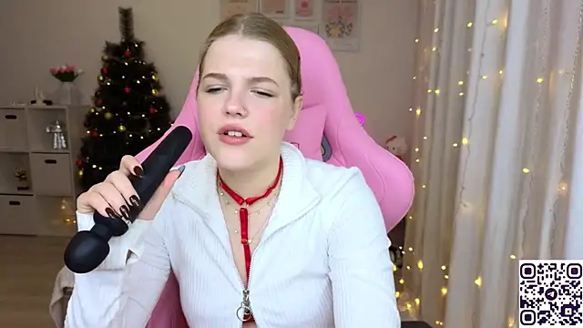 Maya Rave online show from December 2024 06:19:02 AM