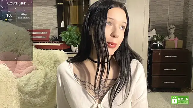 Snapshot of michelle_windrose chatting on February 2025 11:58:02 PM michelle windrose online show from February 2025 11:58:02 PM