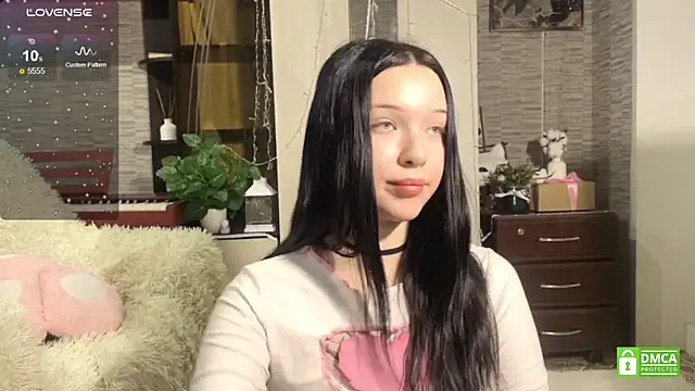 Snapshot of michelle_windrose chatting on February 2025 11:32:02 PM michelle windrose online show from February 2025 11:32:02 PM