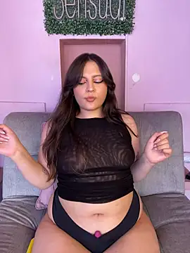 Snapshot of PoliBenett_ chatting on February 2025 06:26:01 PM PoliBenett online show from February 2025 06:26:01 PM