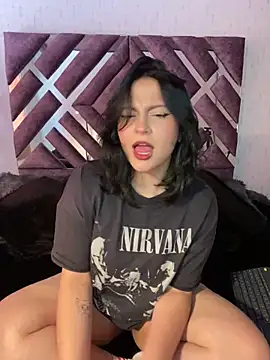 Snapshot of PoliBenett_ chatting on March 2025 04:22:01 PM PoliBenett online show from March 2025 04:22:01 PM