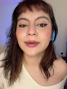 Snapshot of PoliBenett_ chatting on September 2025 01:24:02 PM PoliBenett online show from September 2025 01:24:02 PM