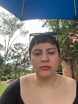 Snapshot of PoliBenett_ chatting on November 2025 07:24:02 PM PoliBenett online show from November 2025 07:24:02 PM