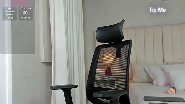 Aron Bolt online show from December 2024 04:19:02 PM