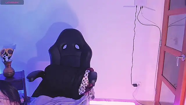 Snapshot of haanna_thompsoon chatting on December 2024 08:38:02 PM haanna thompsoon online show from December 2024 08:38:02 PM