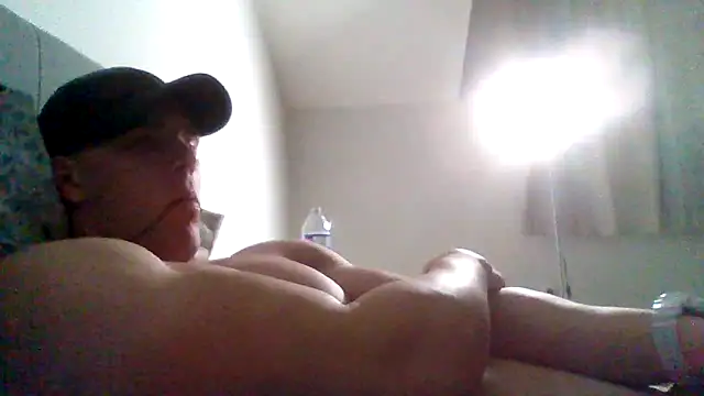 Snapshot of parkerxmuscle chatting on December 2024 03:29:02 AM parkerxmuscle online show from December 2024 03:29:02 AM