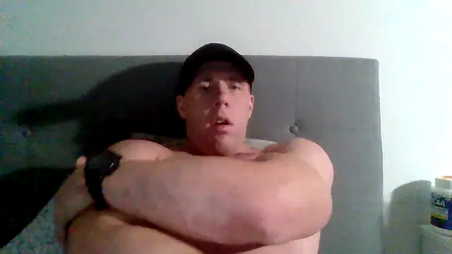 Snapshot of parkerxmuscle chatting on January 2025 05:21:02 PM parkerxmuscle online show from January 2025 05:21:02 PM