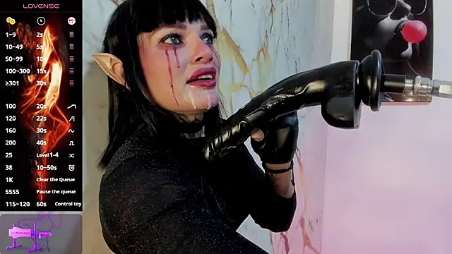 Snapshot of la_mazona chatting on December 2025 07:33:02 PM la mazona online show from December 2025 07:33:02 PM