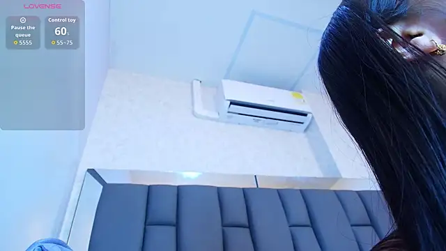 Amy wats0n online show from March 2026 07:03:02 PM