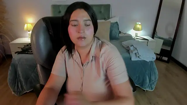 Pamela cheverry online show from April 2026 06:19:01 AM