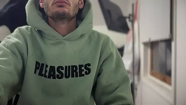 Dylansd online show from December 2024 09:02:01 AM