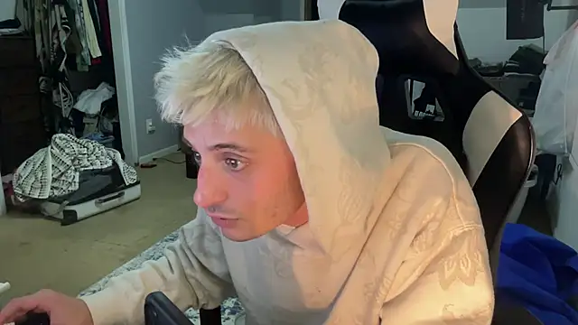 Dylansd online show from December 2024 07:53:01 AM