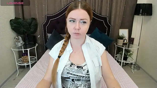 BettyBloom69 online show from December 2024 07:21:01 AM