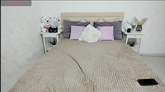 BettyBloom69 online show from December 2024 07:27:02 AM