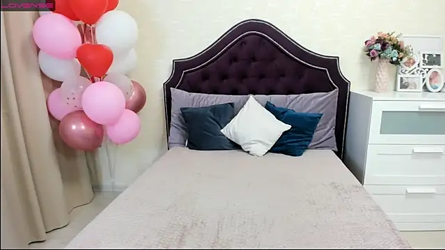 BettyBloom69 online show from February 2025 04:26:02 AM