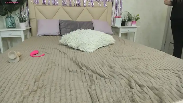 BettyBloom69 online show from March 2025 07:54:01 AM