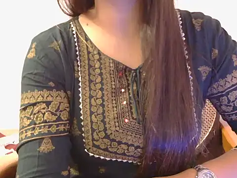 diva-22 online show from February 2025 01:13:02 PM