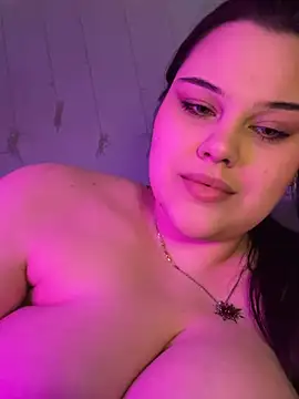 Snapshot of 31MoonLight13 chatting on February 2025 10:04:02 PM 31MoonLight13 online show from February 2025 10:04:02 PM