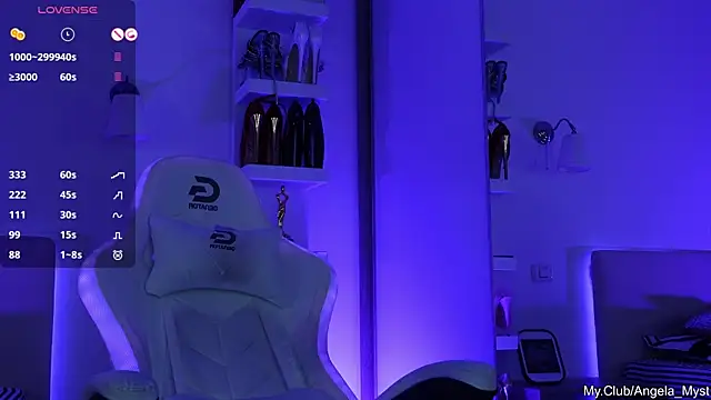 Snapshot of Angela_Myst chatting on March 2025 07:18:01 PM Angela Myst online show from March 2025 07:18:01 PM