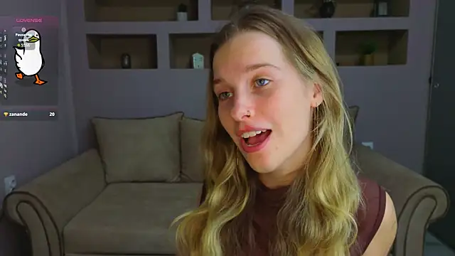 Snapshot of LinaCristonsen chatting on September 2025 06:02:02 PM LinaCristonsen online show from September 2025 06:02:02 PM