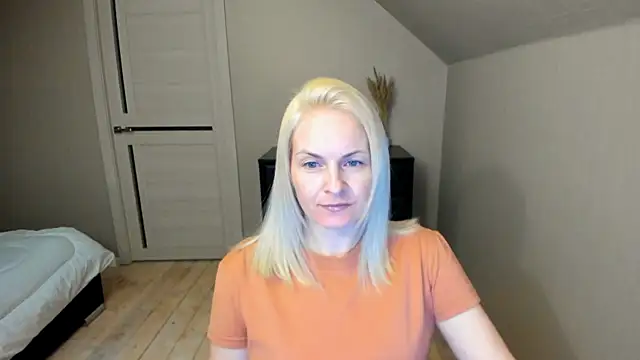 Snapshot of Alicee_Gracee chatting on March 2025 06:58:01 PM Alicee Gracee online show from March 2025 06:58:01 PM