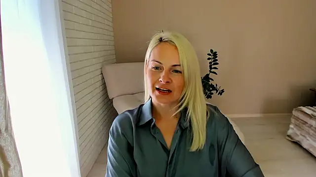 Snapshot of Alicee_Gracee chatting on September 2025 08:06:02 AM Alicee Gracee online show from September 2025 08:06:02 AM