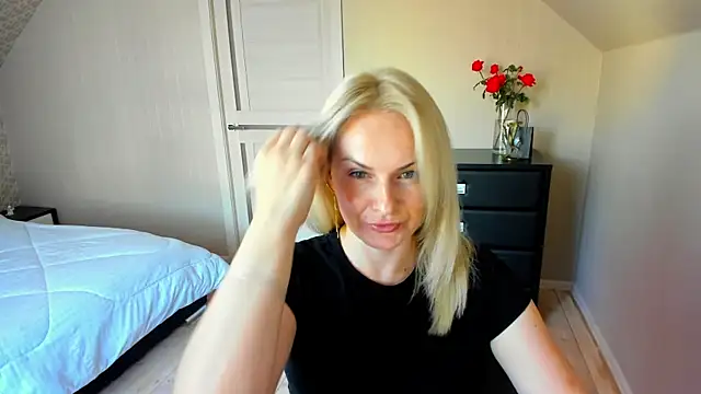 Snapshot of Alicee_Gracee chatting on October 2025 07:49:02 AM Alicee Gracee online show from October 2025 07:49:02 AM