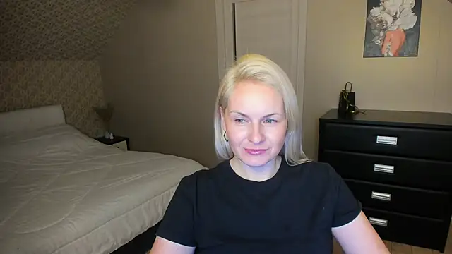 Snapshot of Alicee_Gracee chatting on November 2025 07:13:01 PM Alicee Gracee online show from November 2025 07:13:01 PM