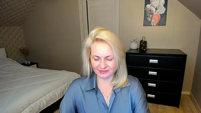 Snapshot of Alicee_Gracee chatting on November 2025 04:54:01 PM Alicee Gracee online show from November 2025 04:54:01 PM