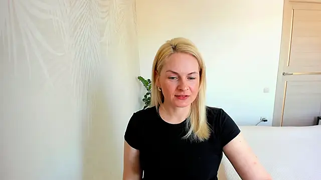 Alicee Gracee online show from March 2026 07:56:01 AM