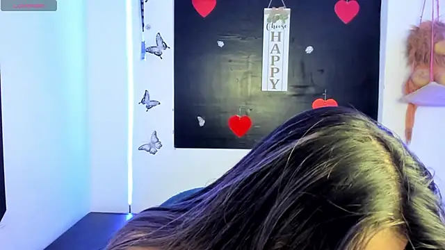 Snapshot of queen-natty chatting on January 2025 07:03:01 AM queen-natty online show from January 2025 07:03:01 AM