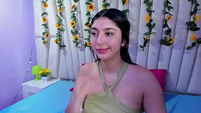 Snapshot of Lucy_Anall_ chatting on February 2025 09:48:02 PM Lucy Anall online show from February 2025 09:48:02 PM