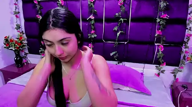 Snapshot of Lucy_Anall_ chatting on March 2025 12:05:02 AM Lucy Anall online show from March 2025 12:05:02 AM