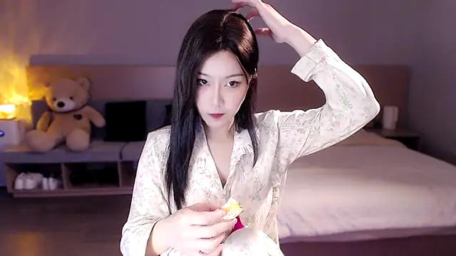 Lucky-baby online show from December 2024 02:48:02 PM