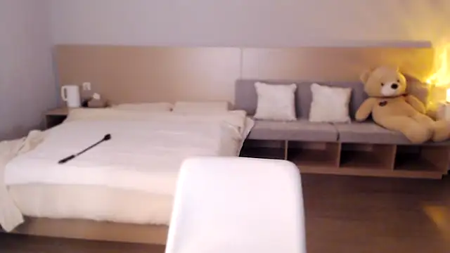 Lucky-baby online show from January 2025 04:47:01 PM