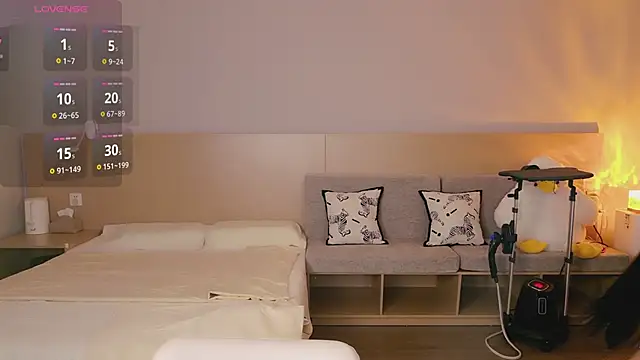 Lucky-baby online show from September 2025 01:05:02 PM