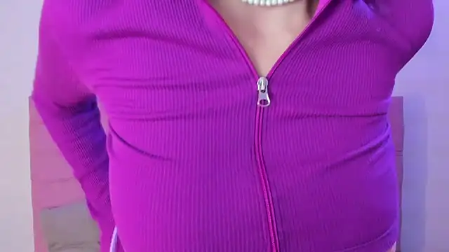 Snapshot of kyle8_ls chatting on October 2025 01:33:02 AM kyle8 ls online show from October 2025 01:33:02 AM