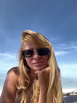 -OliWow- online show from May 2026 02:06:01 AM
