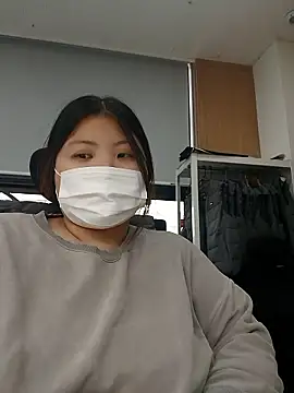 hello098712 online show from October 2025 03:23:02 AM